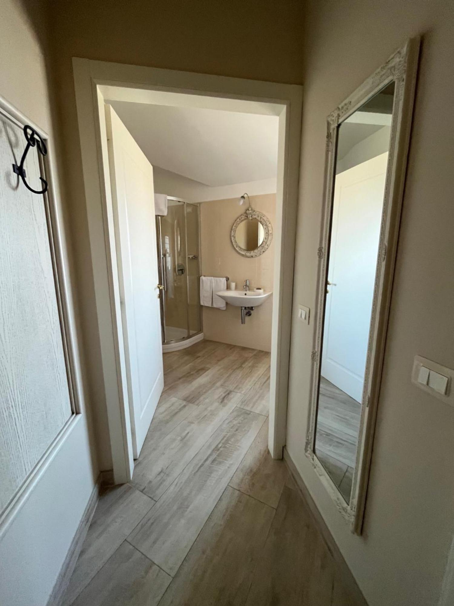 Borgo Vecchio Di Charme Hotel Neive